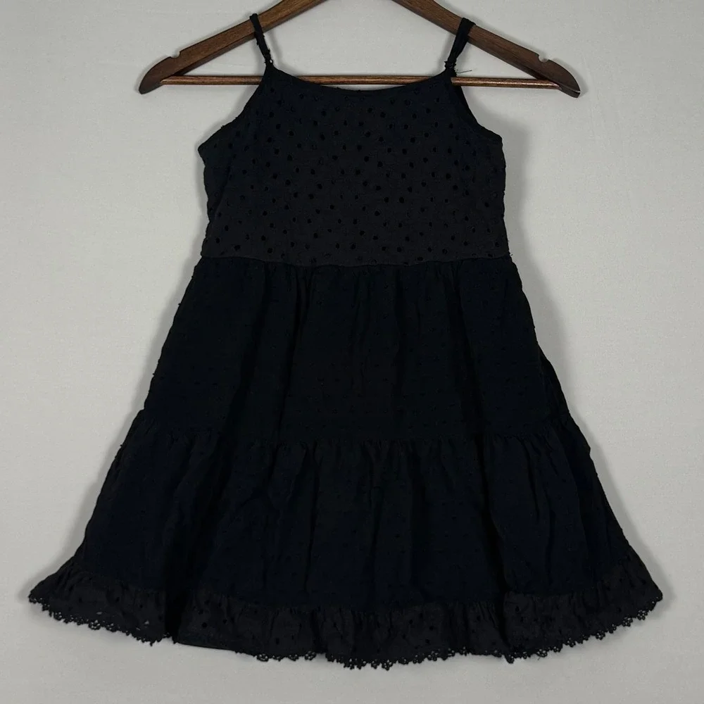 Art Class Tiered Eyelet Swiss Dot Dress Girls Size 7/8 M Black Excellent